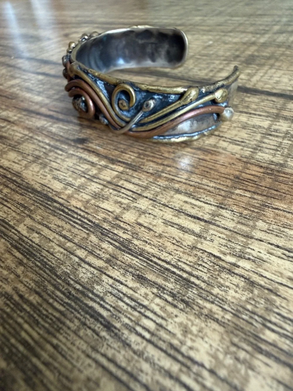 Vintage copper & brass artsy cuff bracelet - Picture 2 of 5
